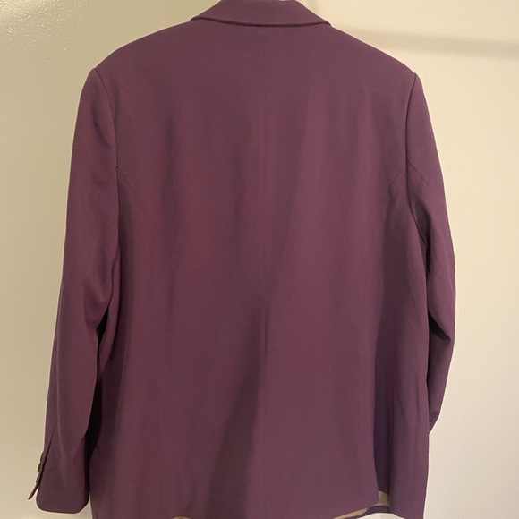 Simple Women's Lavender Blazer - Picture 7 of 7